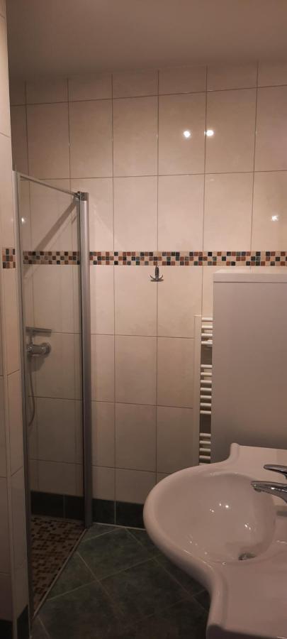 Studio B14 斯拉德明 外观 照片